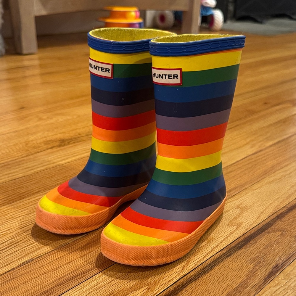 Hunter Kids' Multicolor Rainbow Striped Boots - Size US 9 (Toddler)
